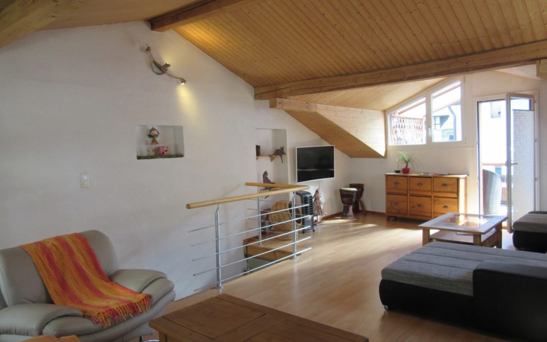 – VENDU – Martigny, petite maison contiguë indépendante